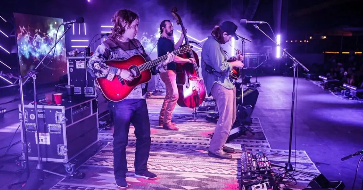 Billy Strings to Livestream TolkienInspired Halloween Concerts From