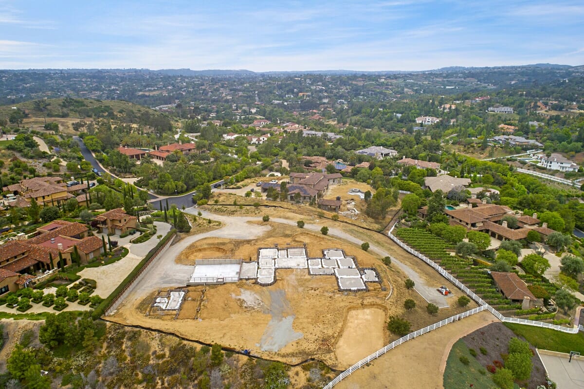 3015 Wildflower Drive, Encinitas CA 92024James Jam Realtor Buy or