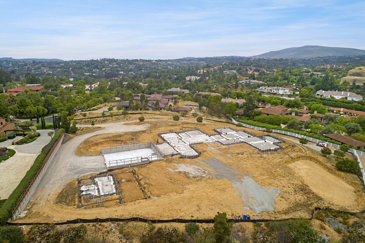 3015 Wildflower Drive, Encinitas CA 92024James Jam Realtor Buy or