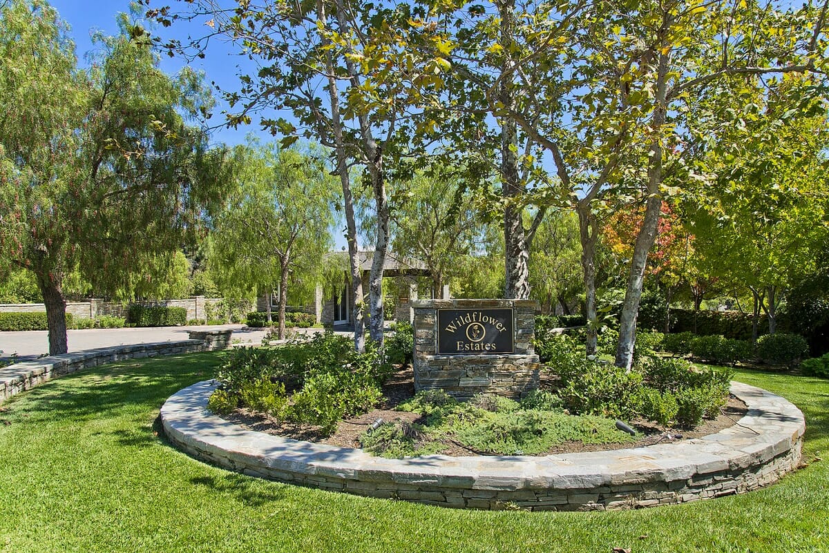 3015 Wildflower Drive, Encinitas CA 92024James Jam Realtor Buy or