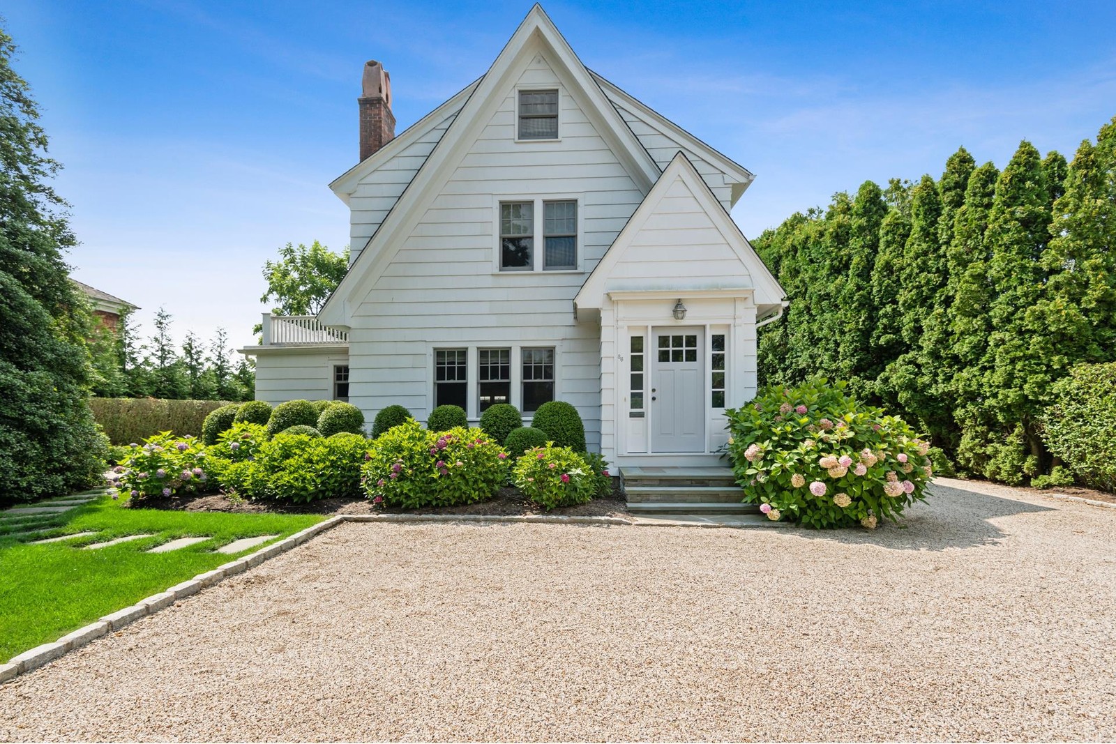 86 Post Lane, Southampton Village • James Lane Post • Hamptons Culture