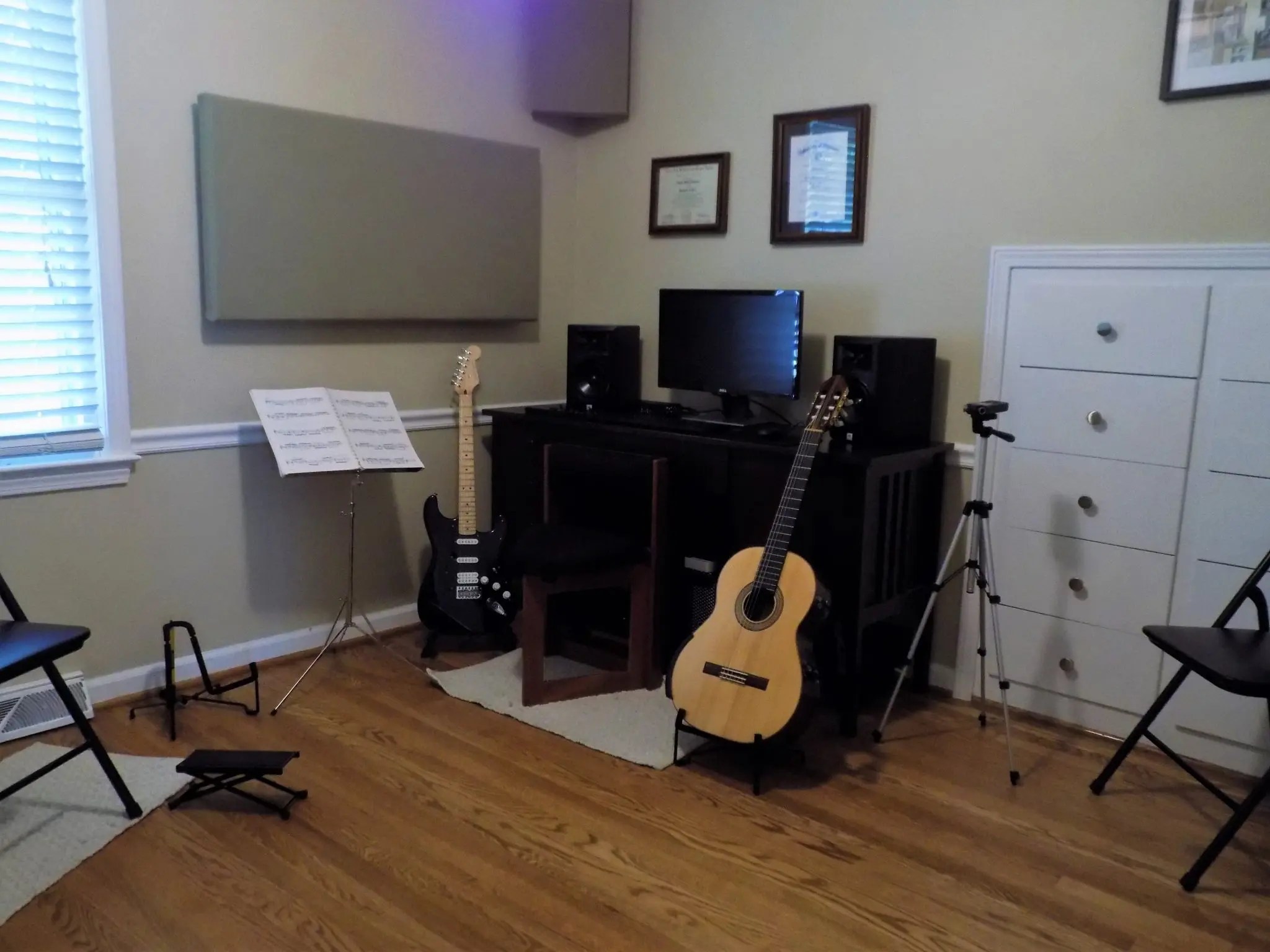 Guitar lessons in Overland Park, KS information