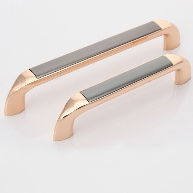 Door pulls and knobs Door Knobs