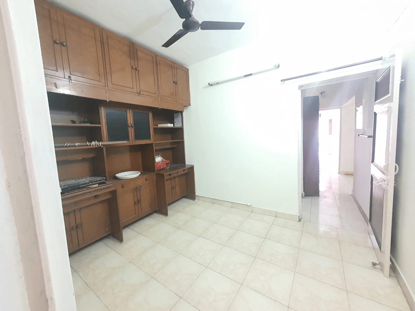 Newly Renovated 3 BHK HUDCO MIG Flat for Rent in Janakpuri Prime