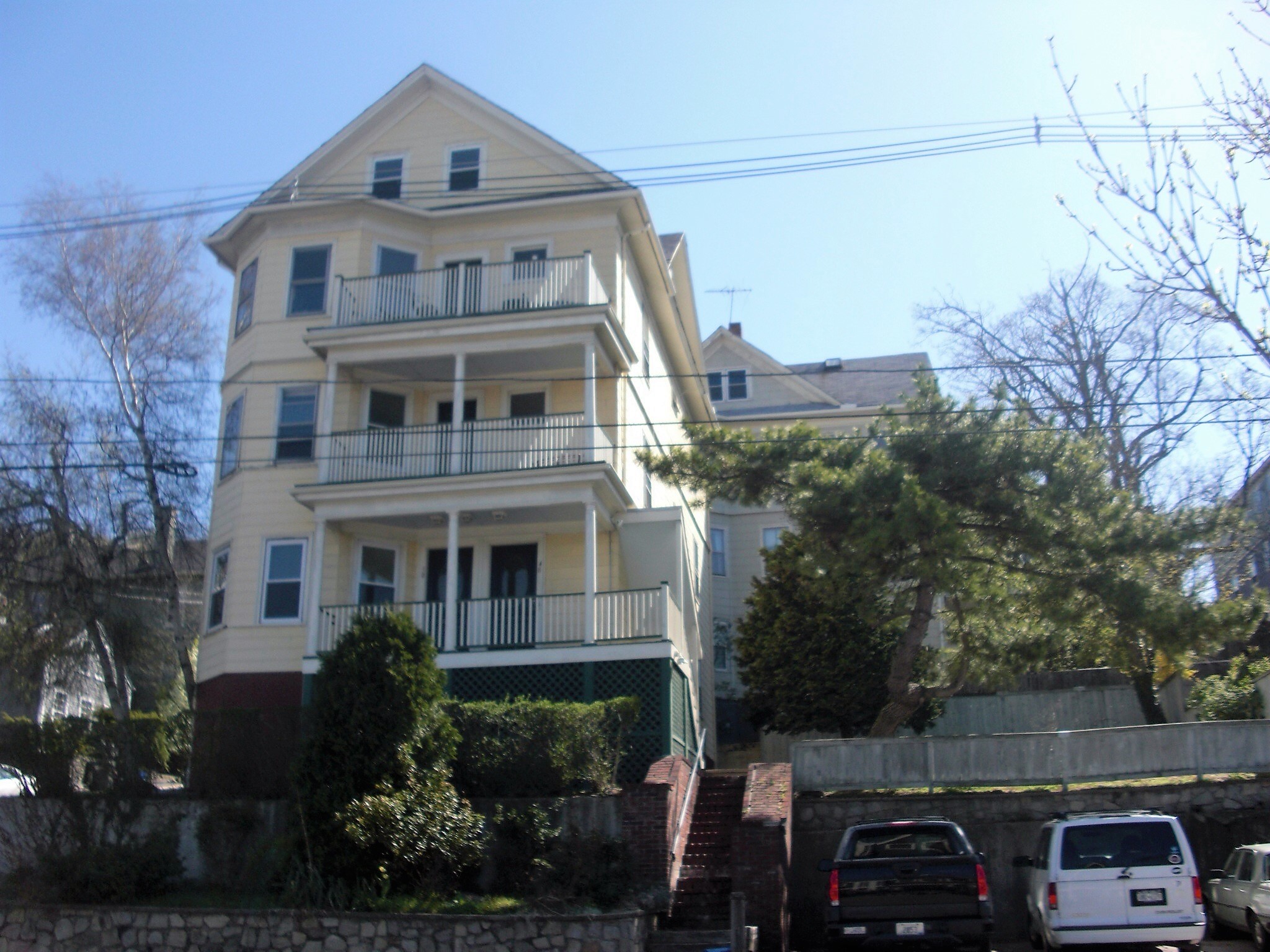 East Side, Providence 48 Pratt Street, 2B/1BA, 2,200 Avail. August 1st J&W Property