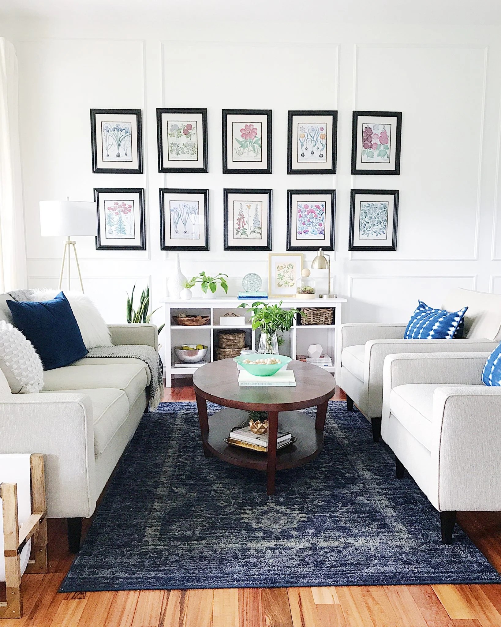 How to Install Picture Frame Wall Molding jane at home