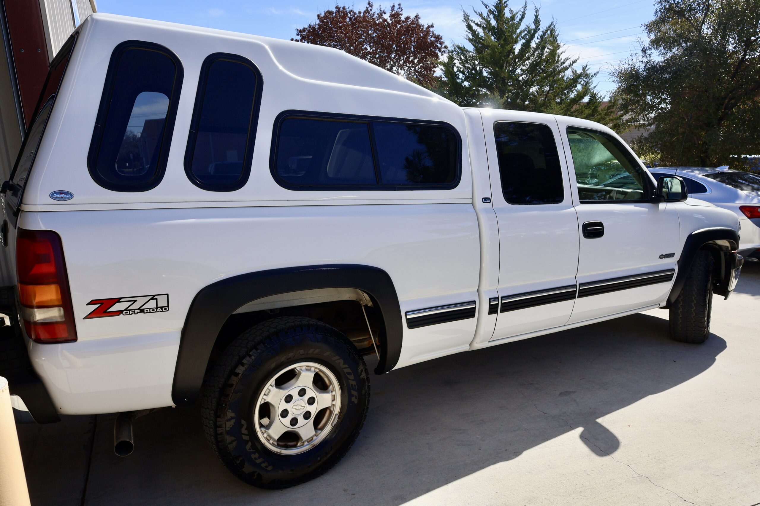 **SOLD** 2001 Chevrolet Silverado 1500 LS Z71 4×4 5.3L J. Anthony’s