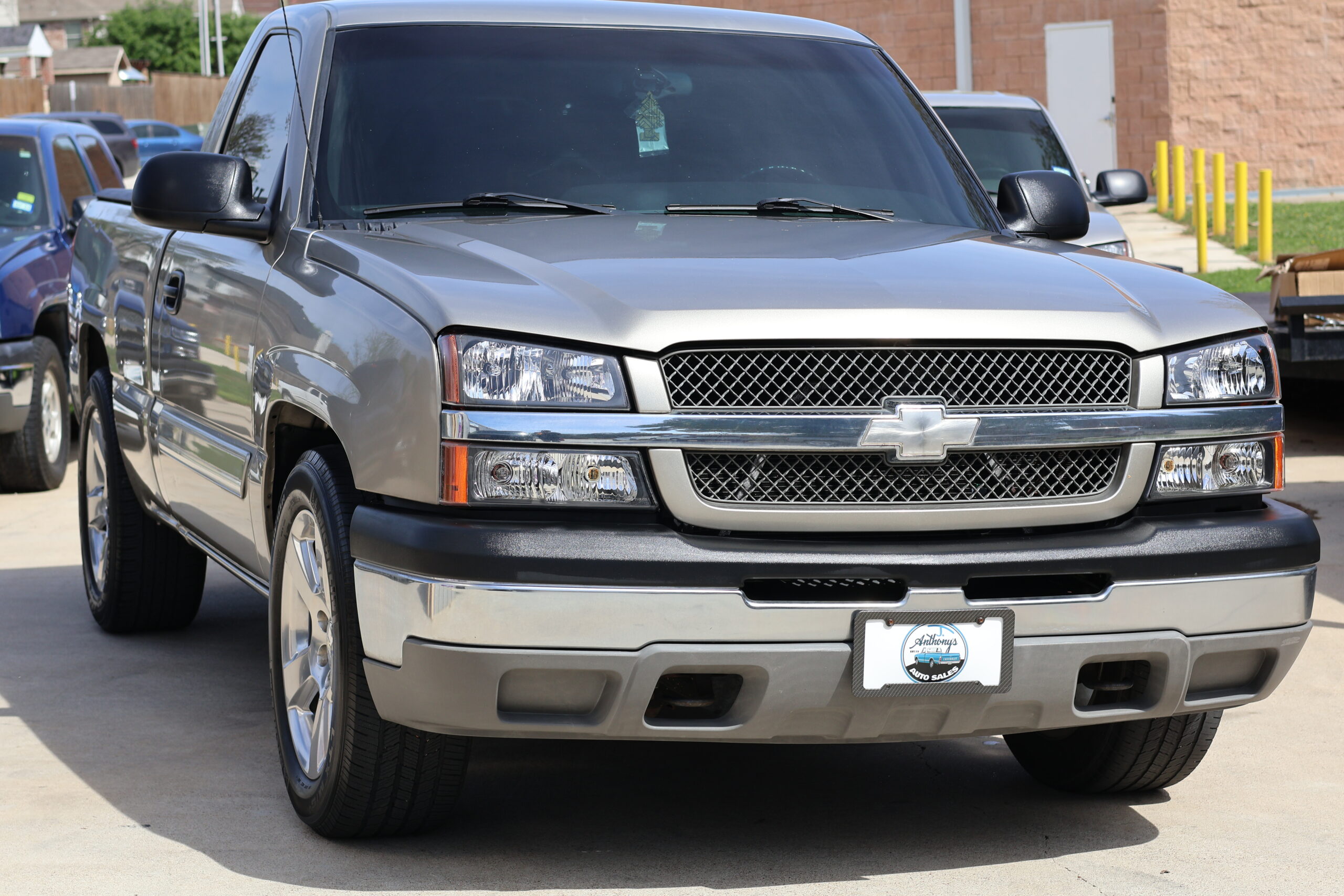 2003 Chevrolet Silverado 1500 Single Cab Short Box (5.3L V8) J