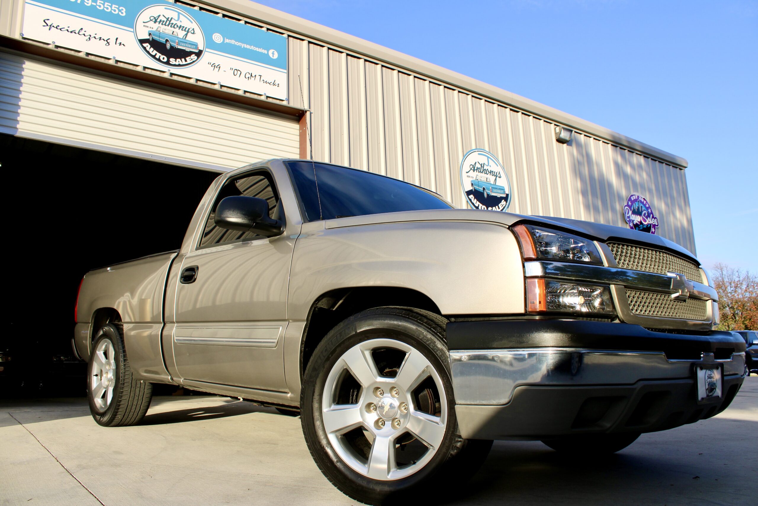 2003 Chevrolet Silverado 1500 Single Cab Short Box (5.3L V8) J