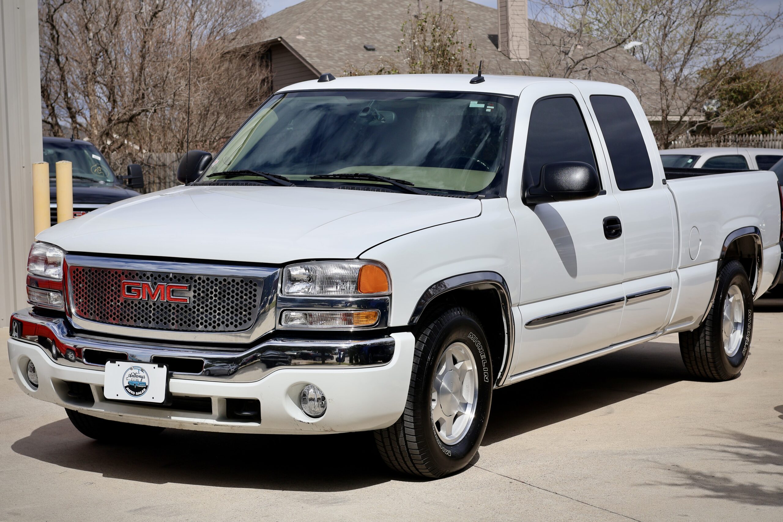**SOLD** 2004 GMC Sierra 1500 SLE 4.8L V8 2WD *70K MILES* J. Anthony