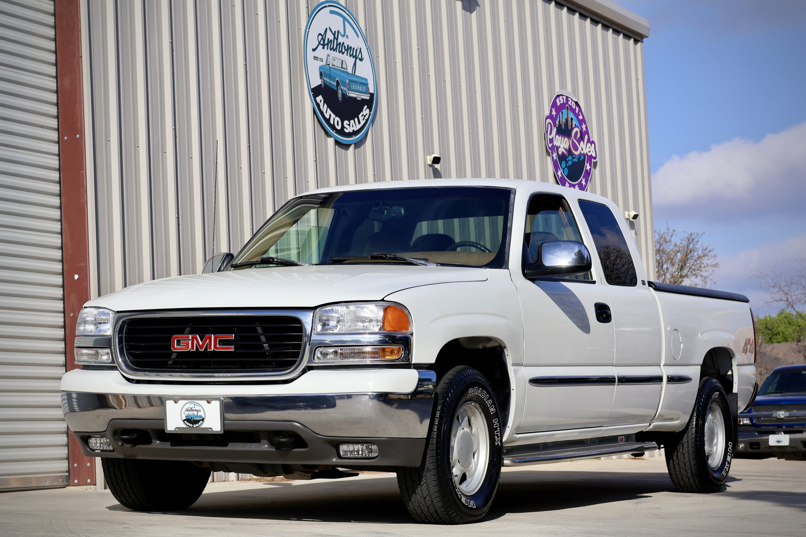 **SOLD**2000 GMC Sierra 1500 SLT 4×4 5.3L *ONE OWNER* J. Anthony’s