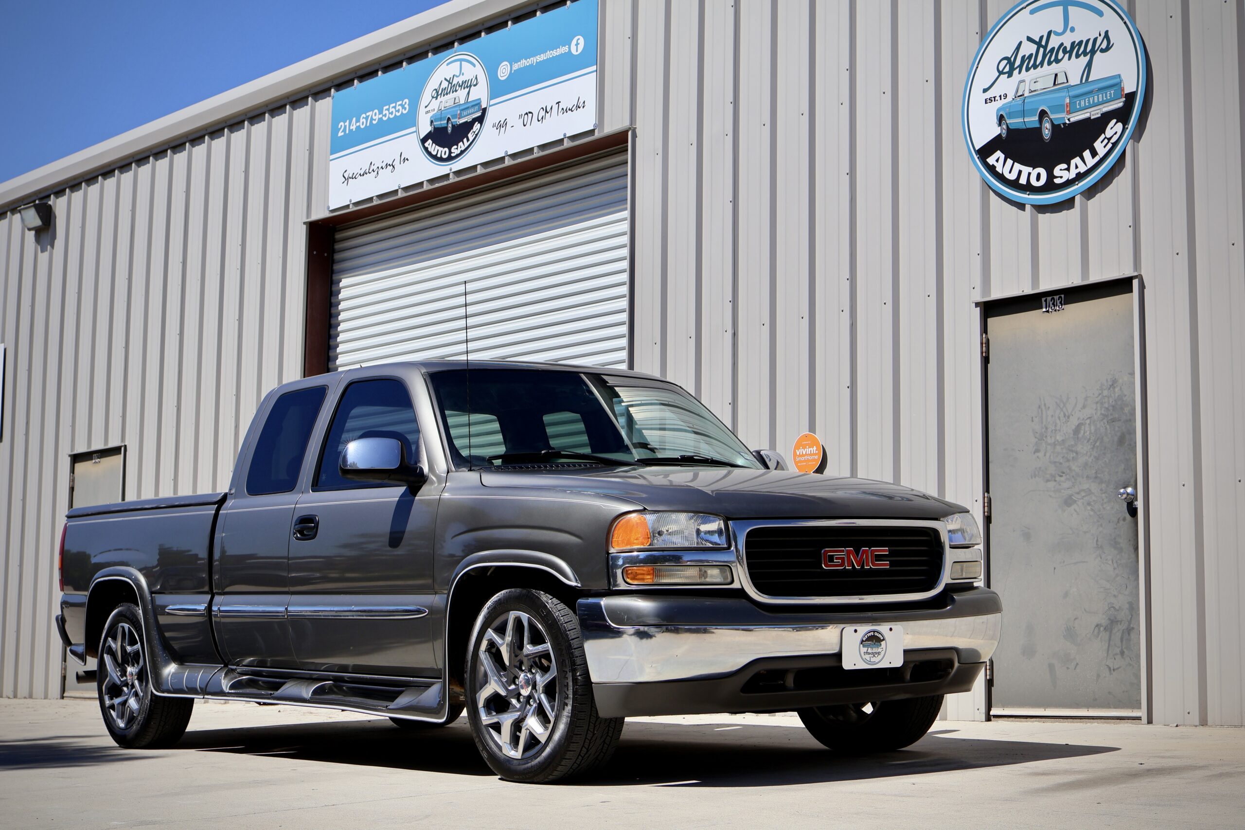 2000 GMC Sierra 1500 SLE 5.3L **140K MILES** J. Anthony’s Auto Sales