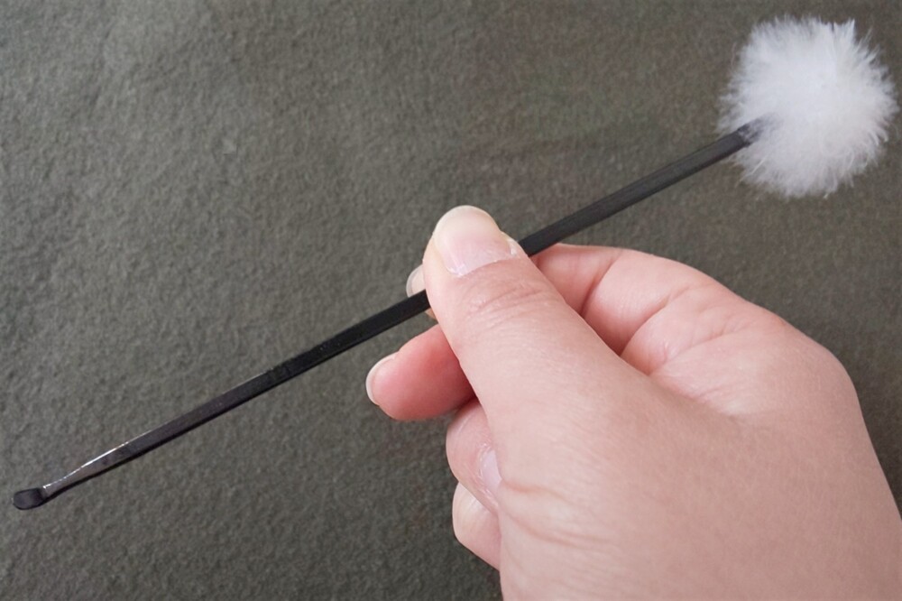 What Is Mimikaki? The Traditional Japanese Ear Cleaning Tool and Its