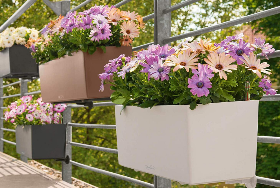 Sub Irrigated Planters Guide How to Match Them With Your Home's Style