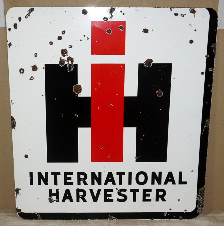 Day 2 of the Gary Sandquist Collection Jark Worlie Auction