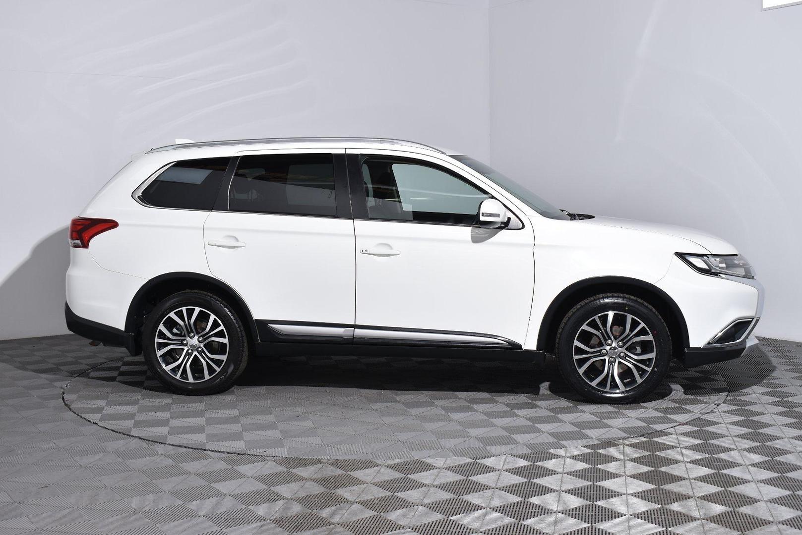 2018 Used Mitsubishi Outlander ZL LS SUV For Sale in Adelaide, SA Jarvis Ford Gepps Cross