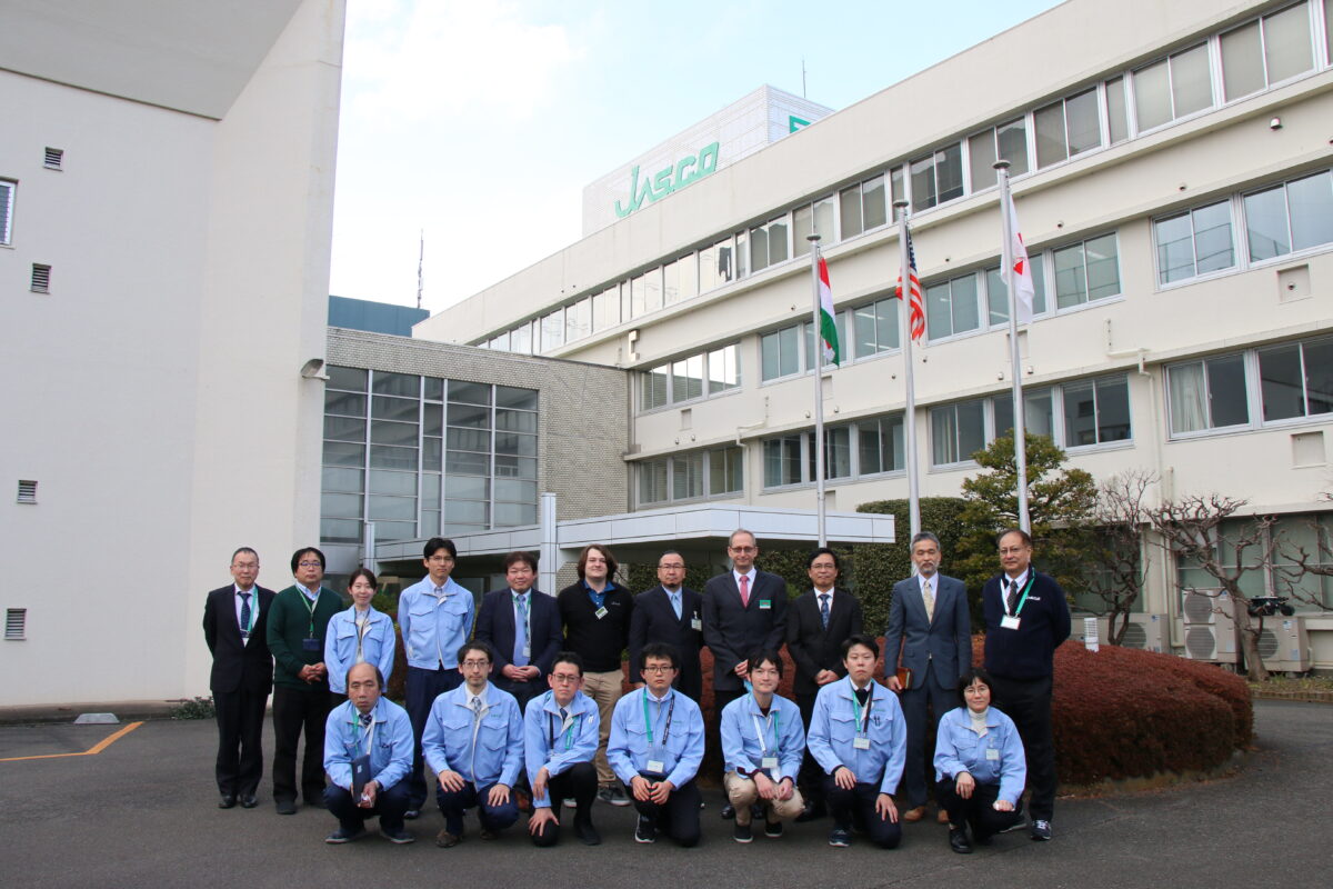 JASCO Corporation Hosts Dr. József Kardos from Eötvös Loránd University