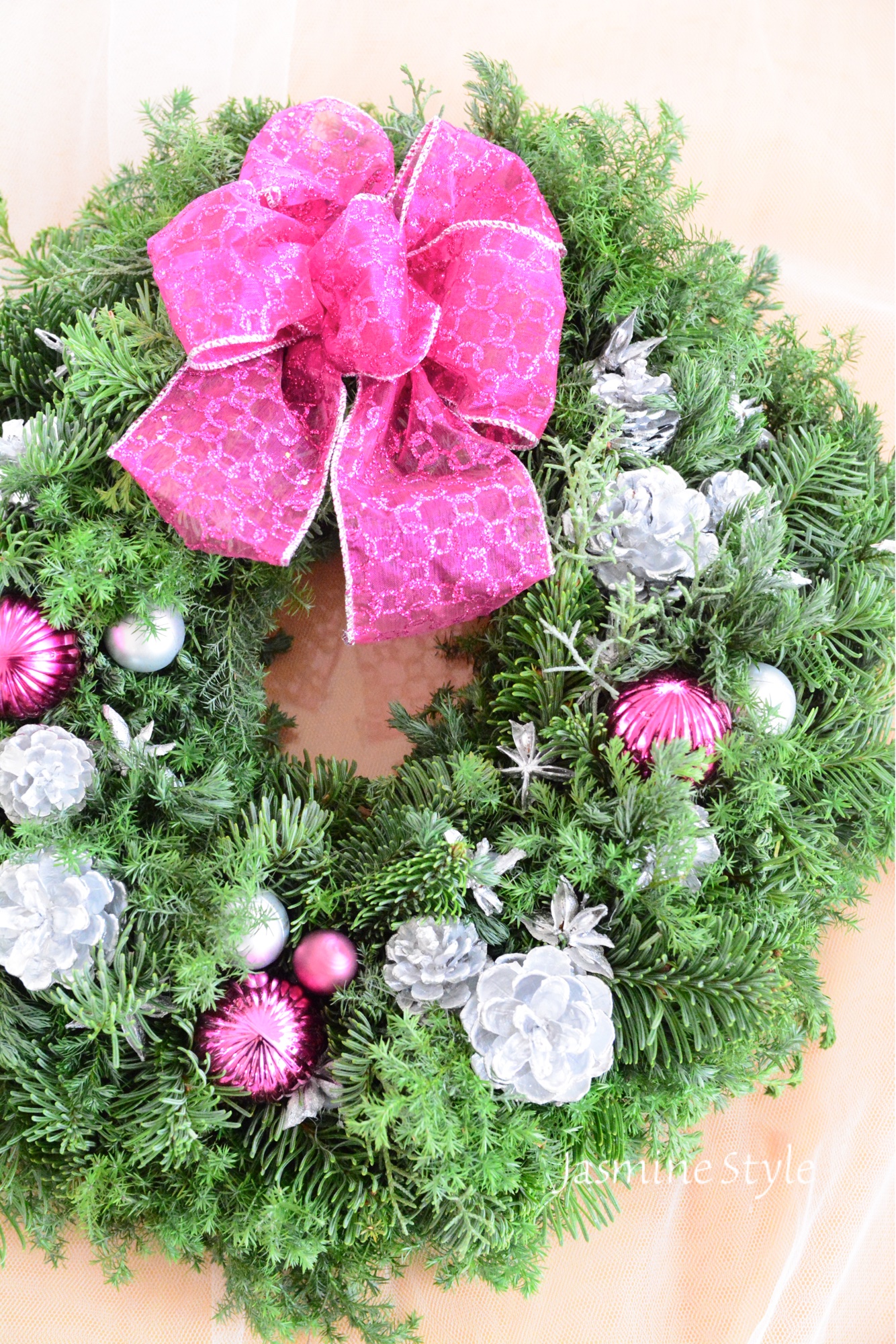 Christmas Wreath & Arrangement ｜ 花のある暮らし Jasmine Style｜フラワーアレンジメント制作・レッスン