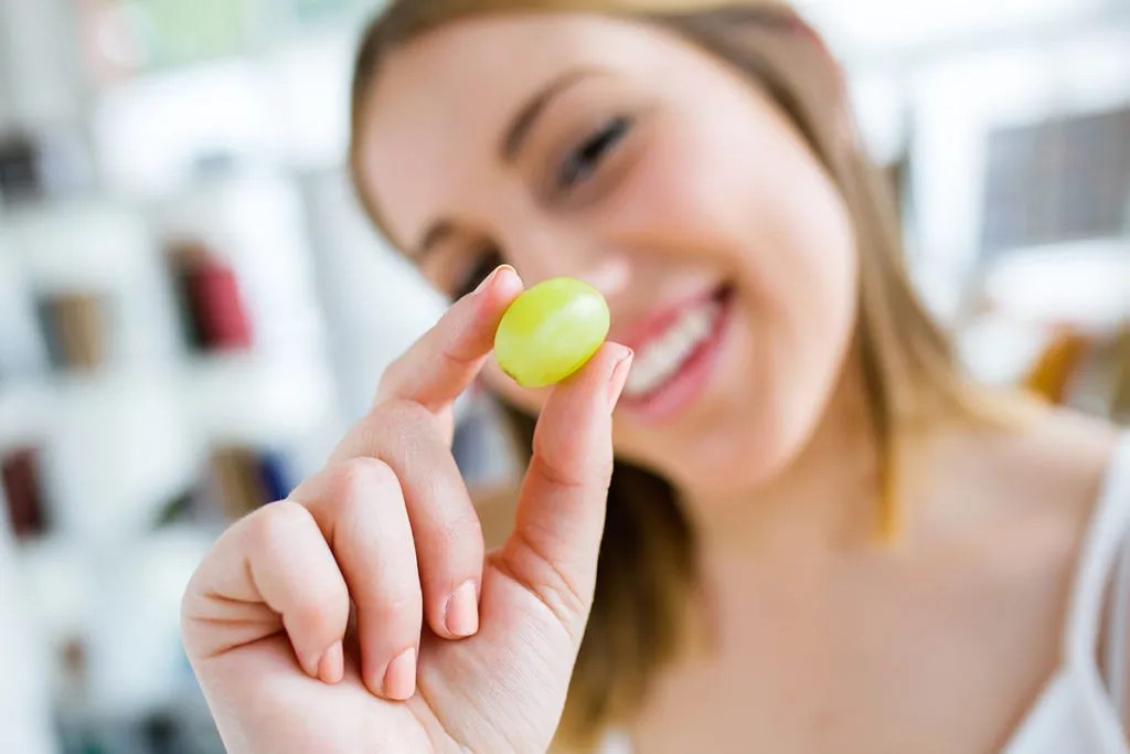 6 Ways Grapes Benefit Your Body (That you never knew about!) Jasmine