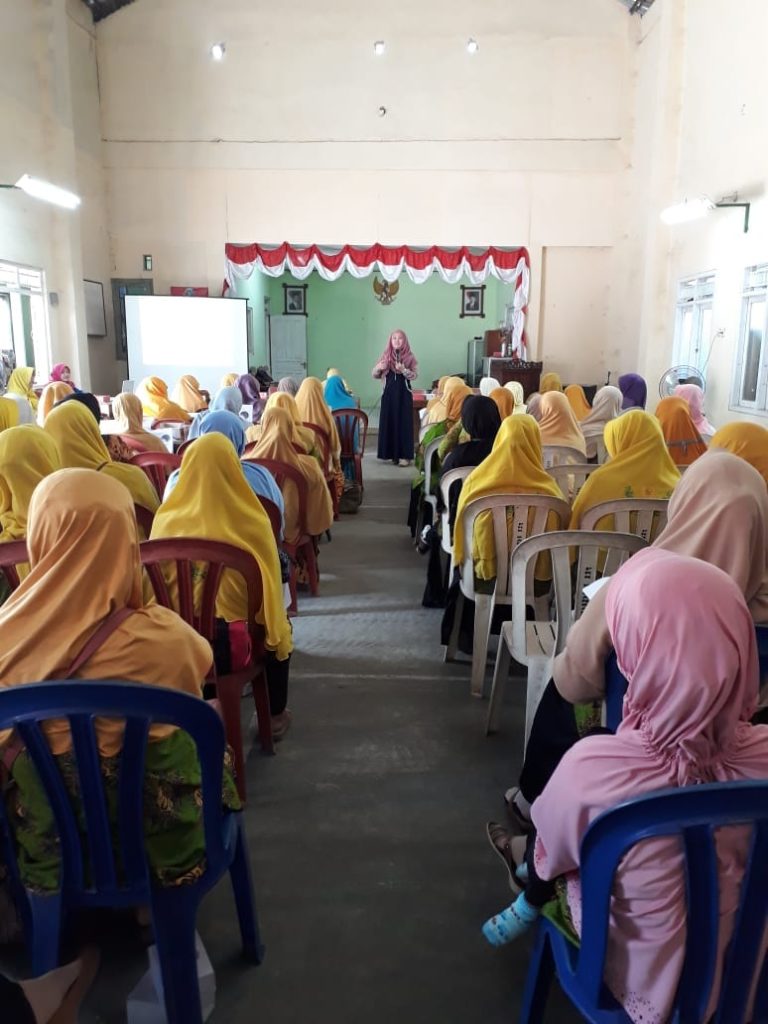 Dosen UMP Sosialisasikan Gerakan Simpan Obat yang Baik Pemerintah Dosen UMP Sosialisasikan Gerakan Simpan Obat yang Baik Pemerintah