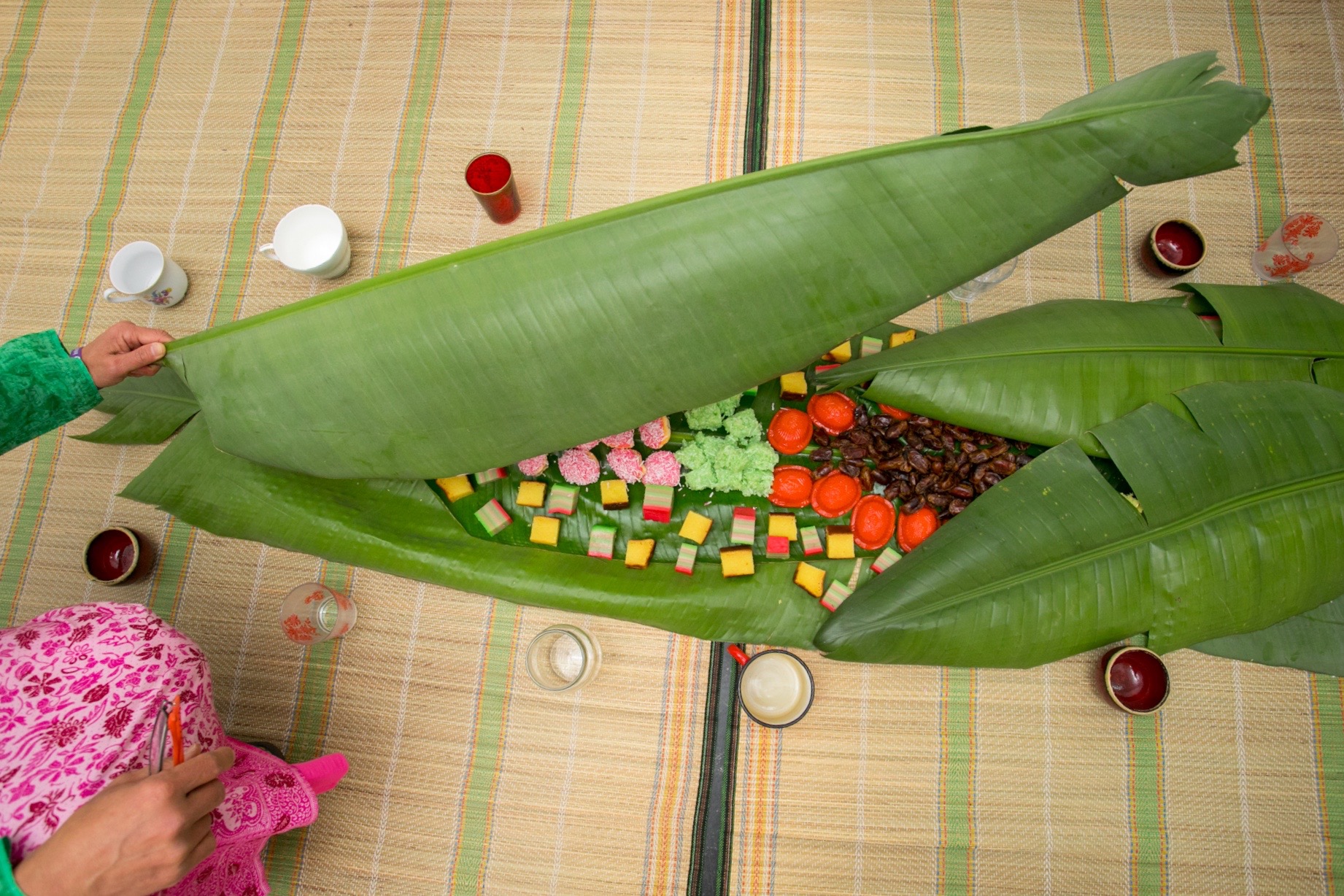 Ritual Everywhere But Nowhere Buah Semangka Berdaun