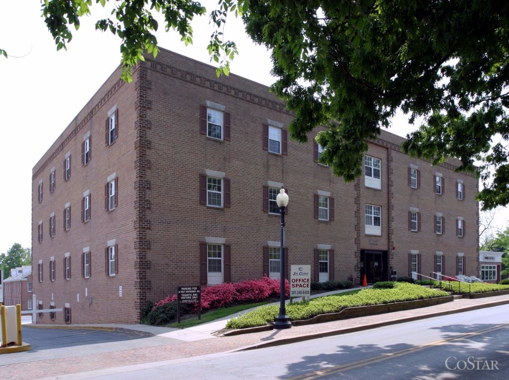 50 W. Montgomery Avenue, Rockville, MD 20850 Jay Clogg Realty Group