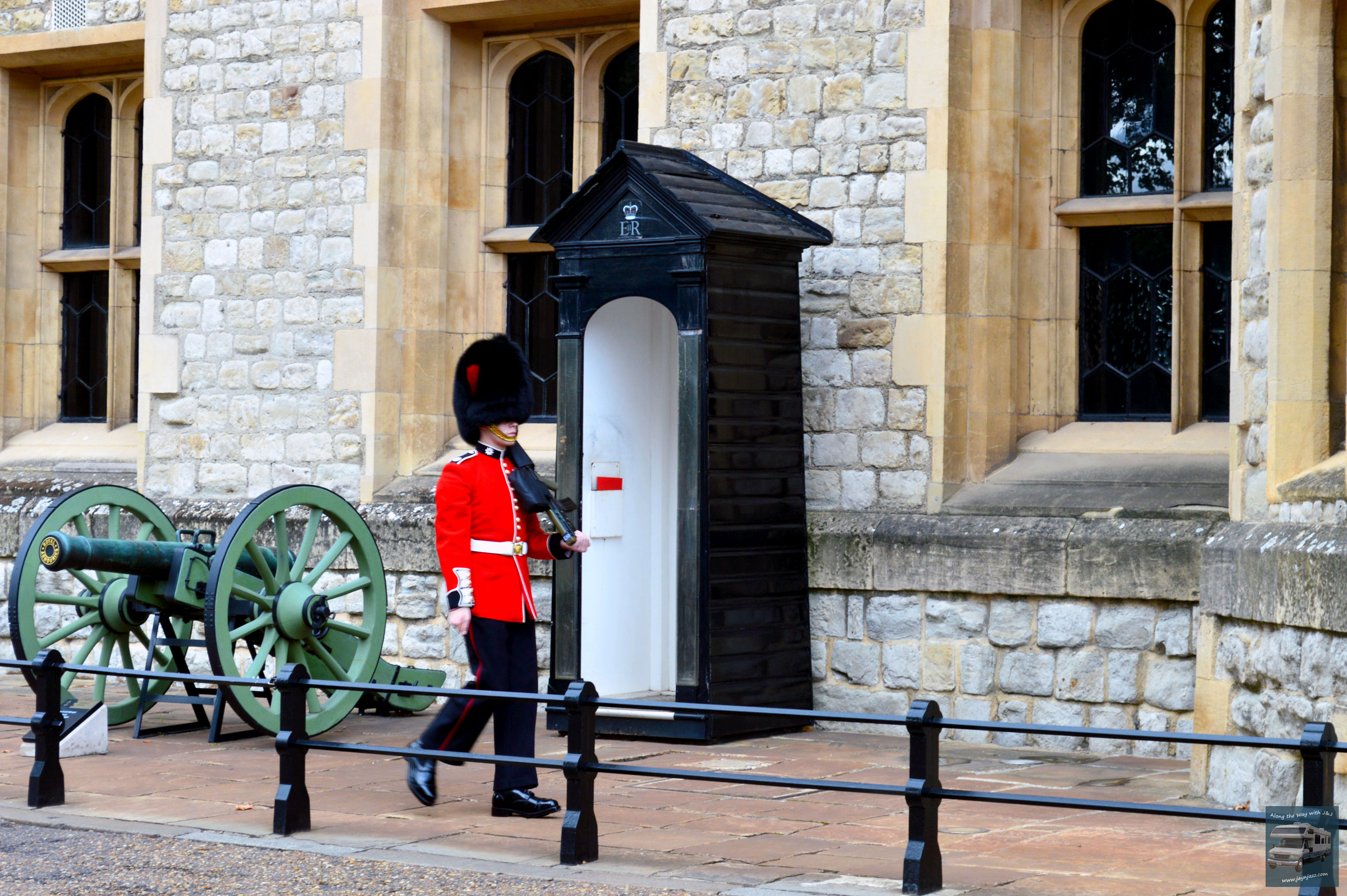 Crown Jewels Guard “Beefeater” Along the Way with J & J
