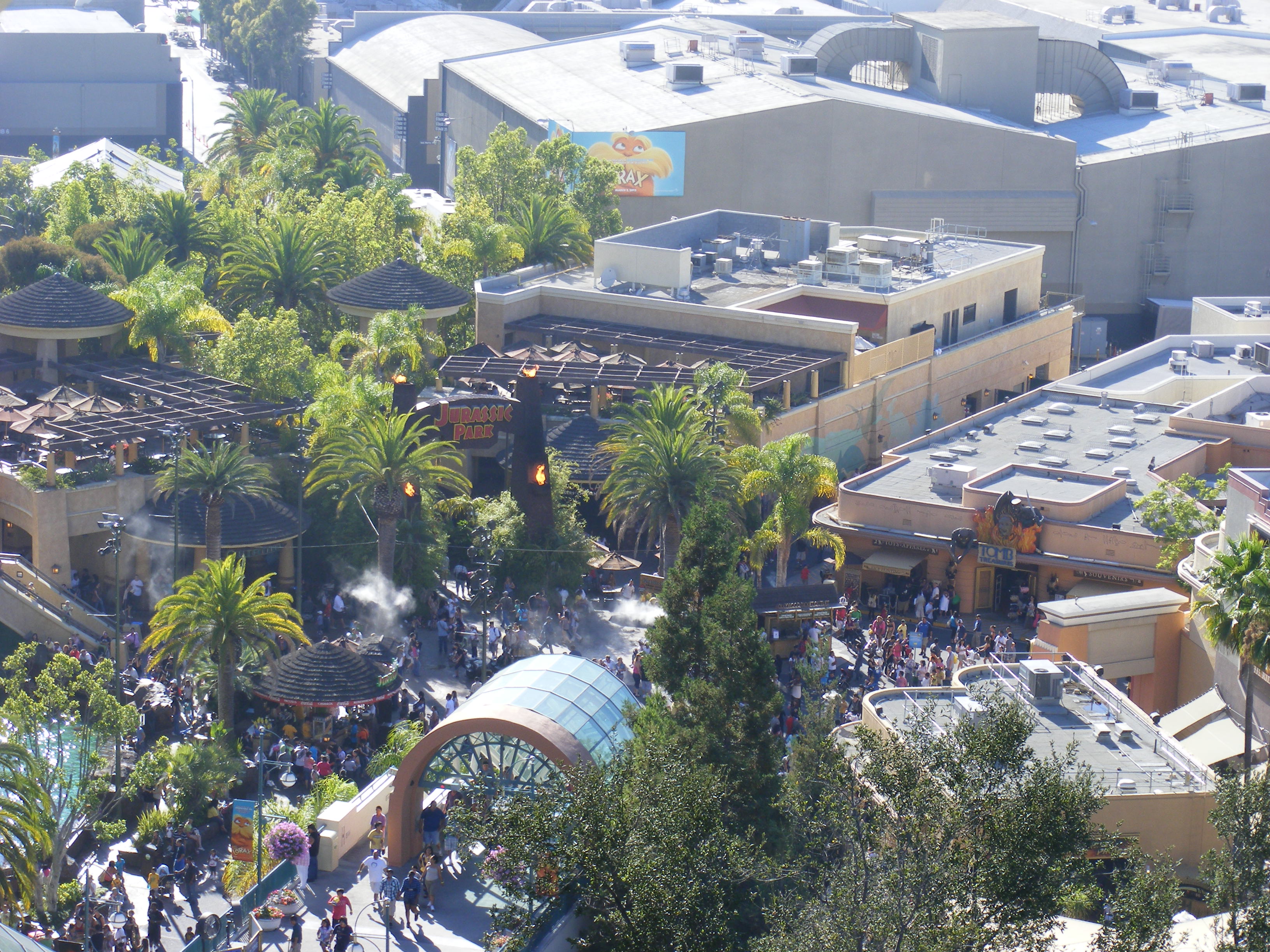 Web universal studios hollywood is offering a surprisingly affordable vip theme park experience travel universal studios hollywood is offering a surprisingly affordable vip theme park. Universal Studios (Hollywood) 2011 Jay Shareef