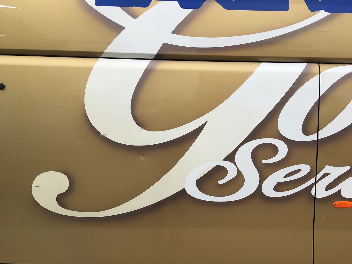 Baker Dolphin Coach Livery Jaysigns