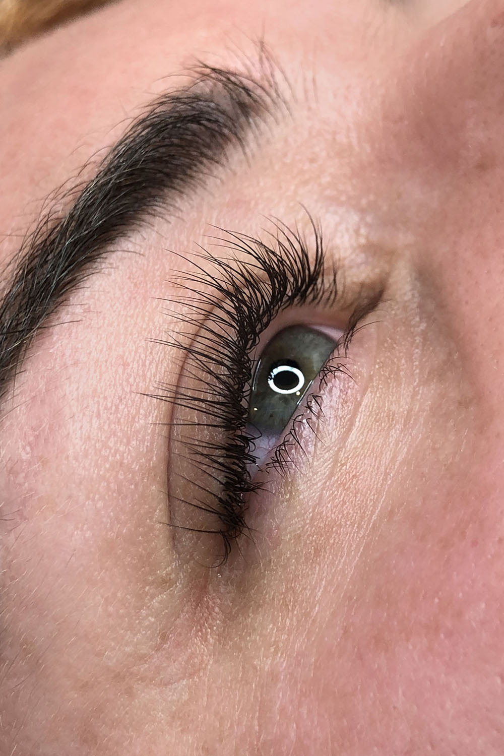 Experienced Lash Extension Technician Auckland, NZ Jaz Lee & Co