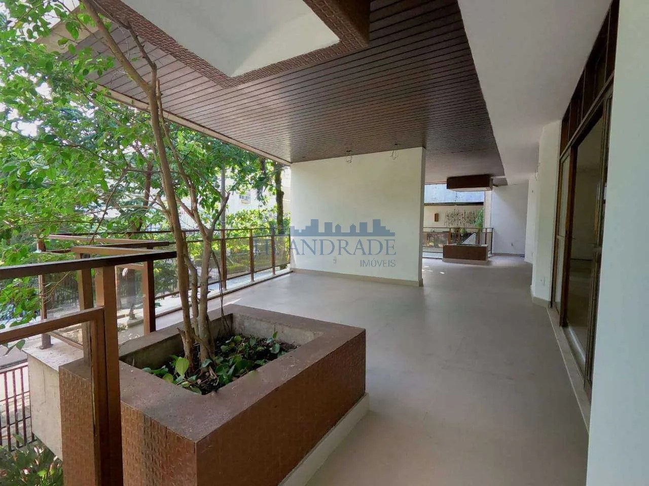 Apartamento em Jardim Oceânico (Barra da Tijuca) com 4 quartos, 365m²