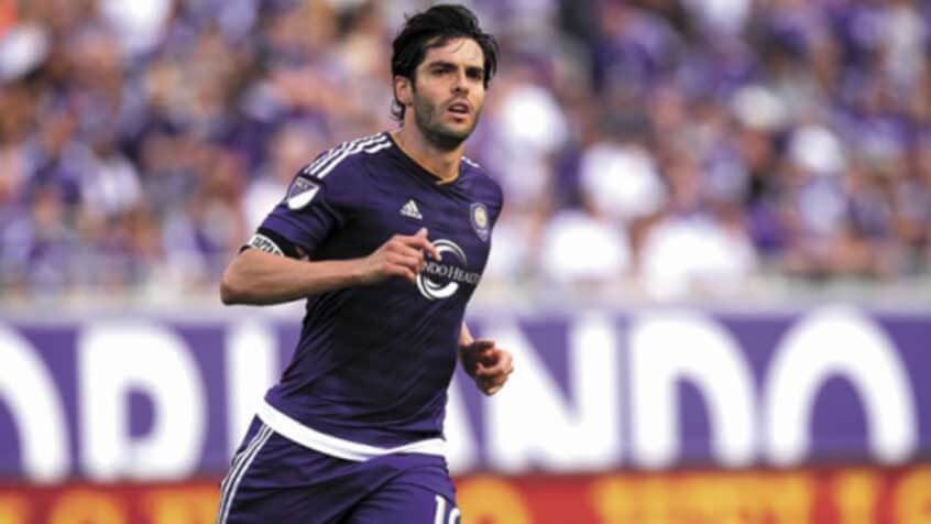 Esclarecimento sobre a notícia falsa de Kaká no Grêmio