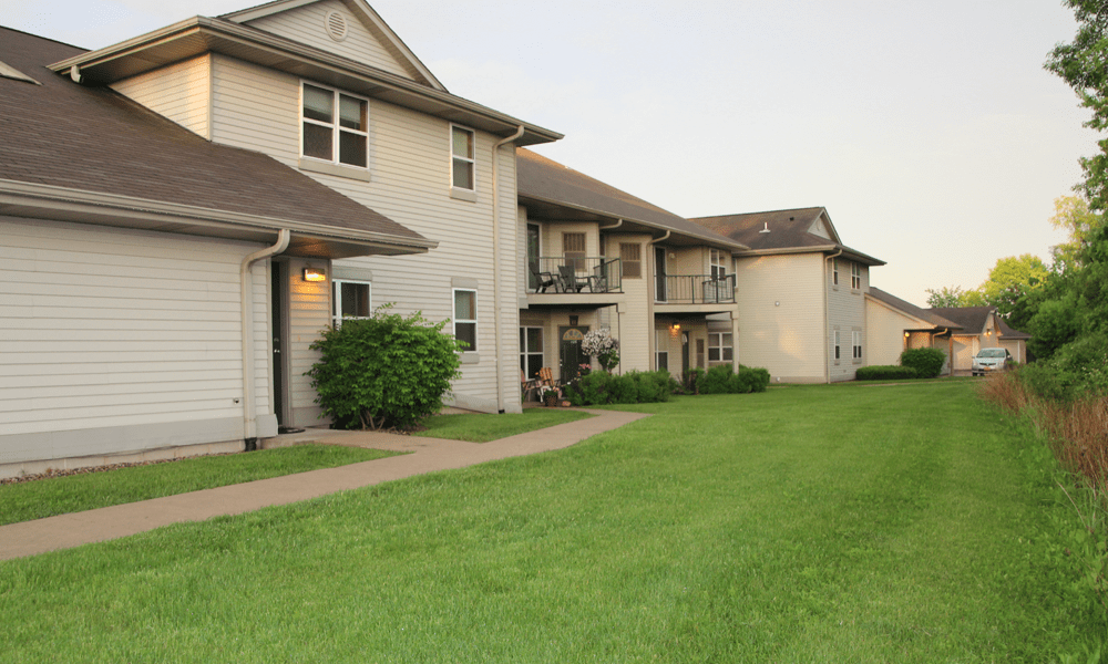 The Seasons Apartments JBJ Companies, Inc.