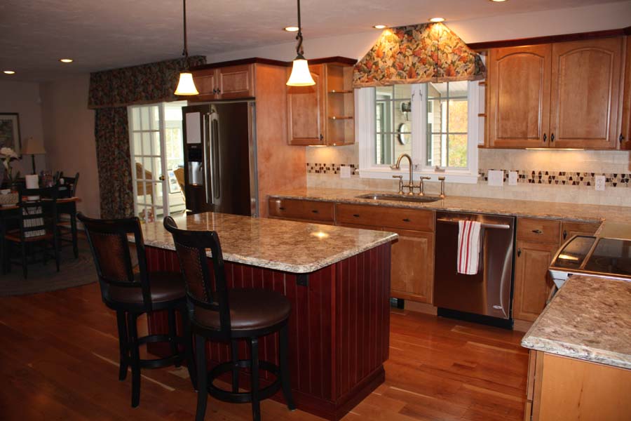 Maple with Accents JB Kitchens & Baths