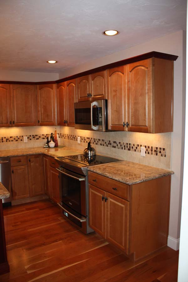 Maple with Accents JB Kitchens & Baths