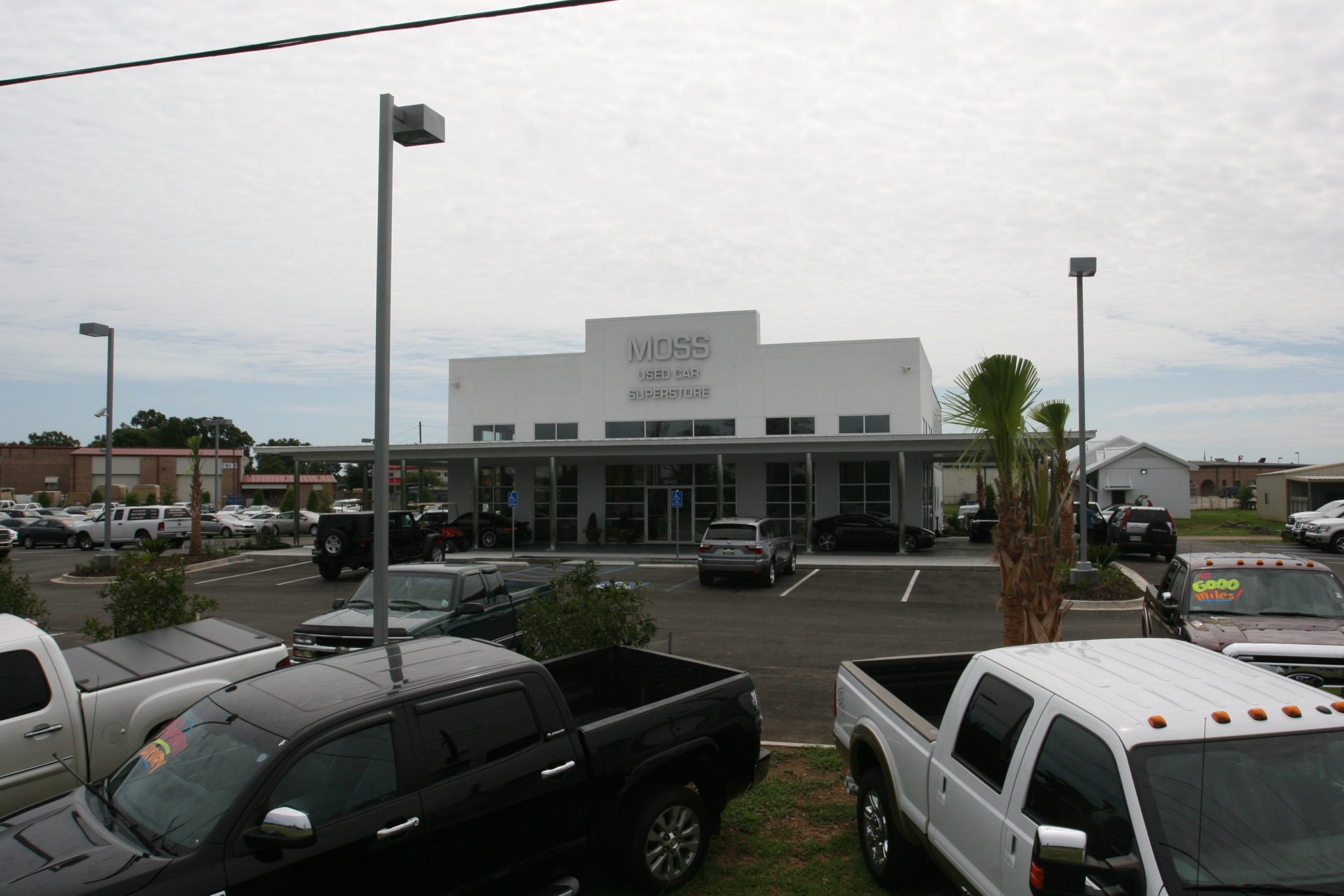 MOSS MOTORS USED CAR SUPERSTORE JB Mouton