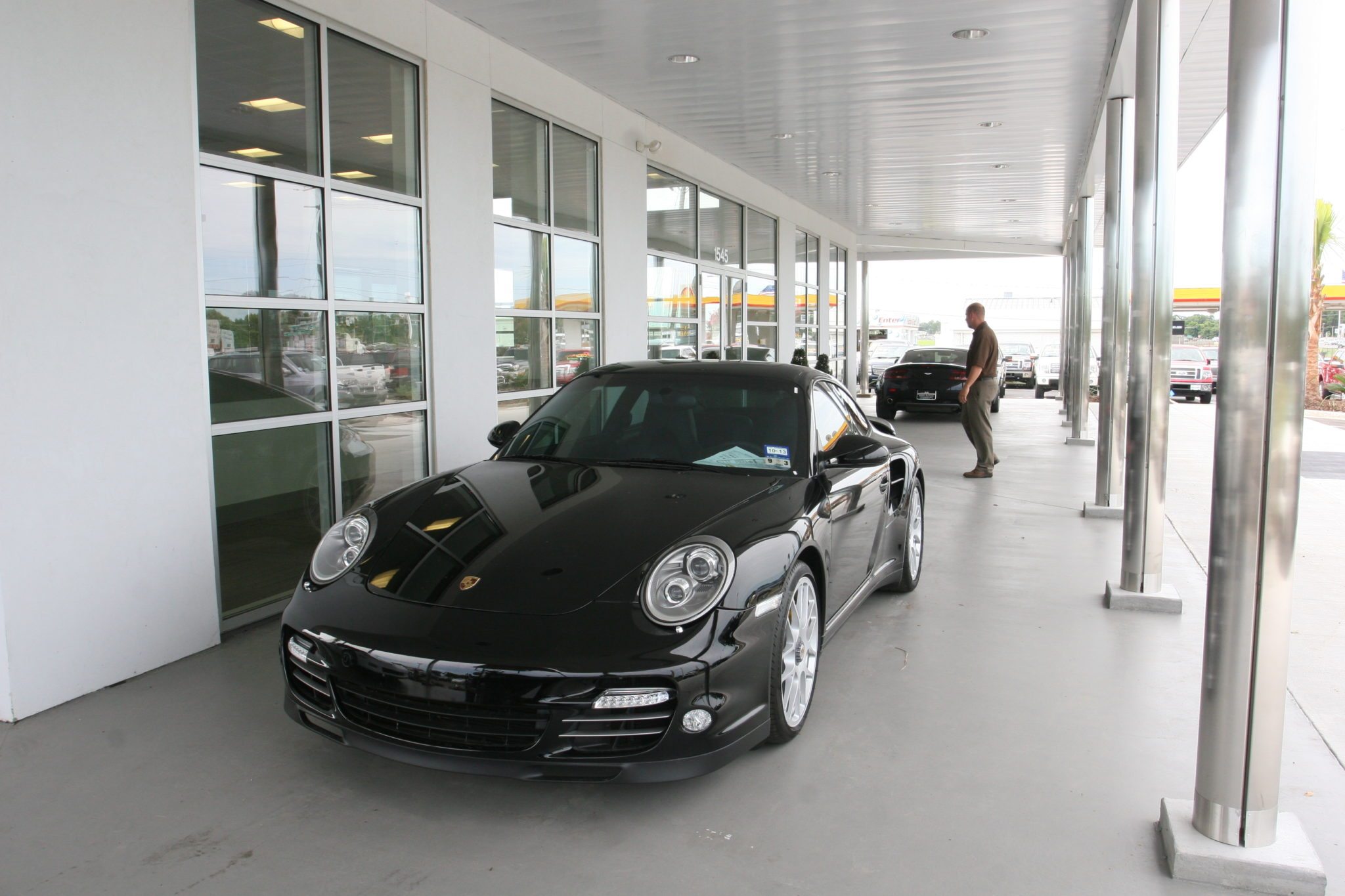 MOSS MOTORS USED CAR SUPERSTORE JB Mouton