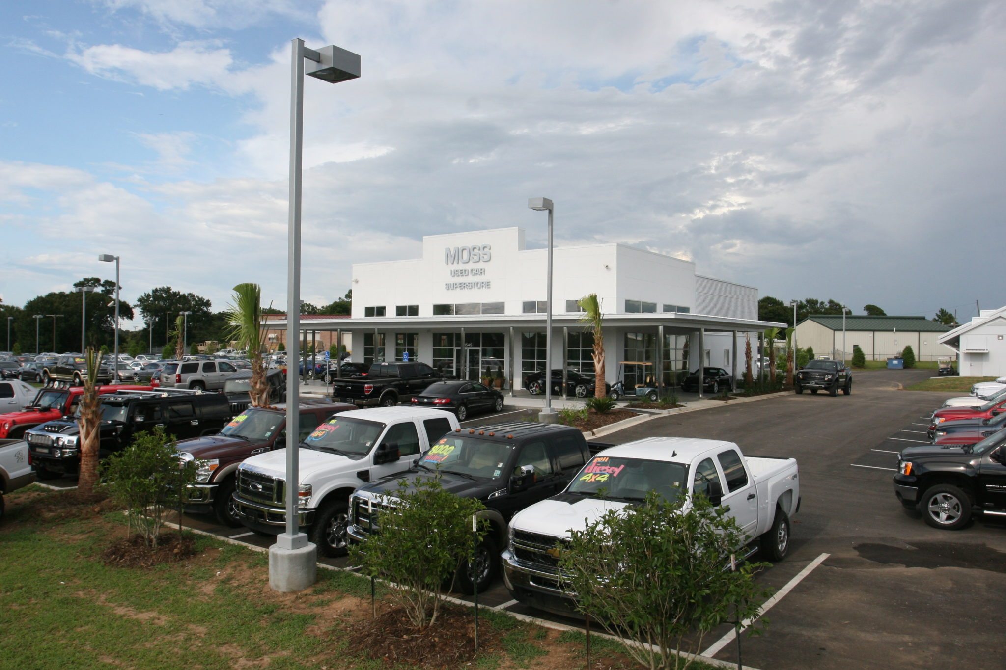 MOSS MOTORS USED CAR SUPERSTORE JB Mouton