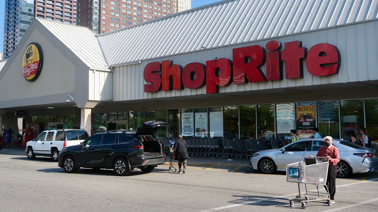 ShopRite Makes Dairy Cheaper for SNAP Customers