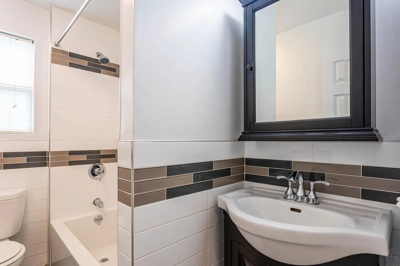 Photos and Gallery of Chestnut Court Apartments in Matawan NJ