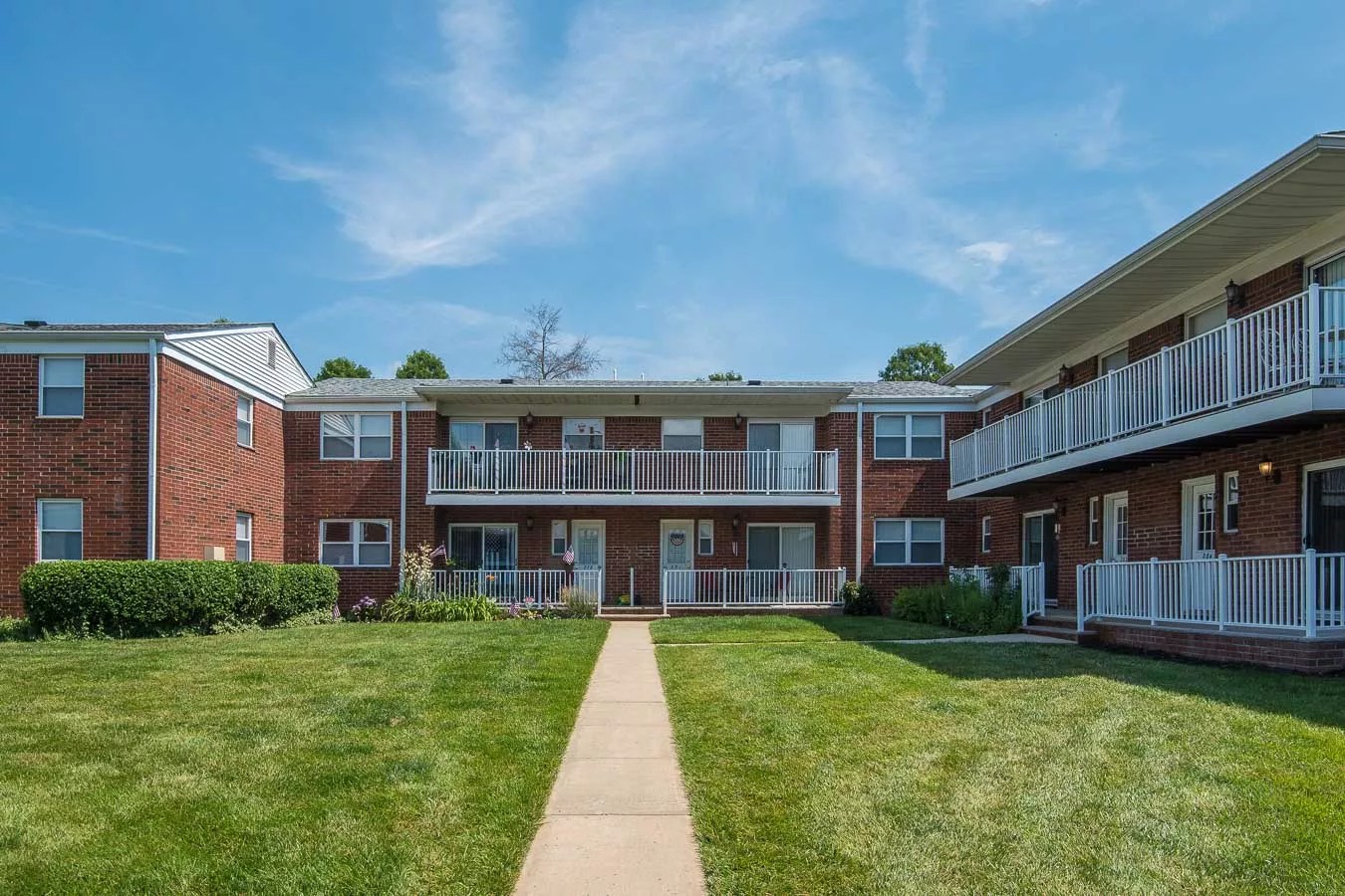 Photos and Gallery of Chestnut Court Apartments in Matawan NJ