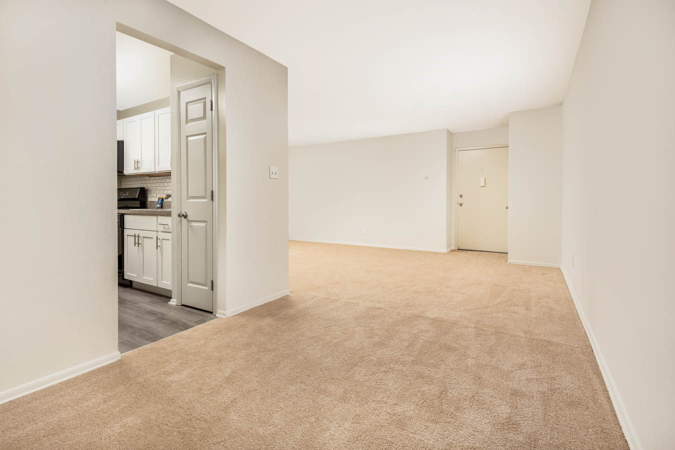 Photos and Gallery of Sweetbriar Apartments in Lancaster PA JCMLiving