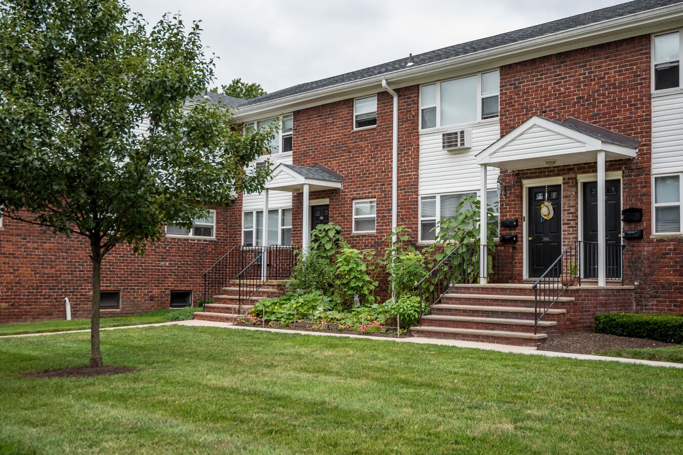 Photo Gallery of Pleasant View Gardens Piscataway Apartments