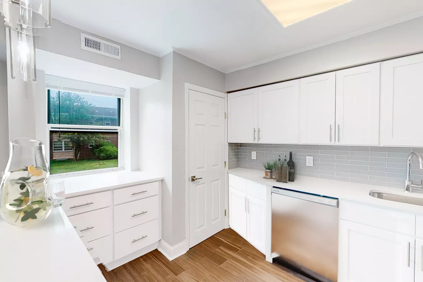 Photos & 3D Tours of Barrett Country Club in Kendall Park, NJ