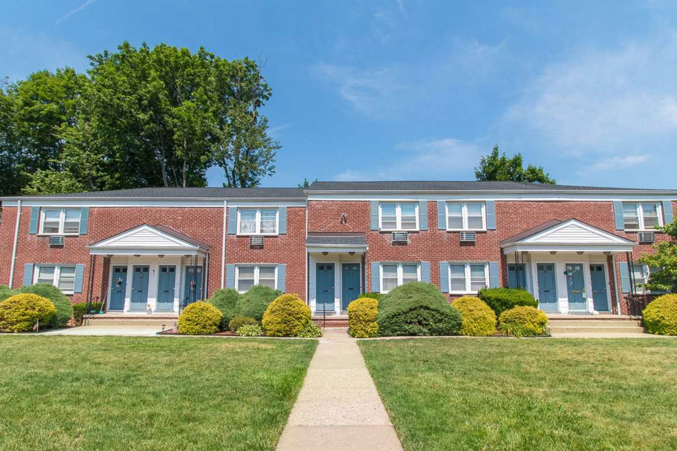 Photos & 3D Tours of Nutley Manor in Nutley, NJ