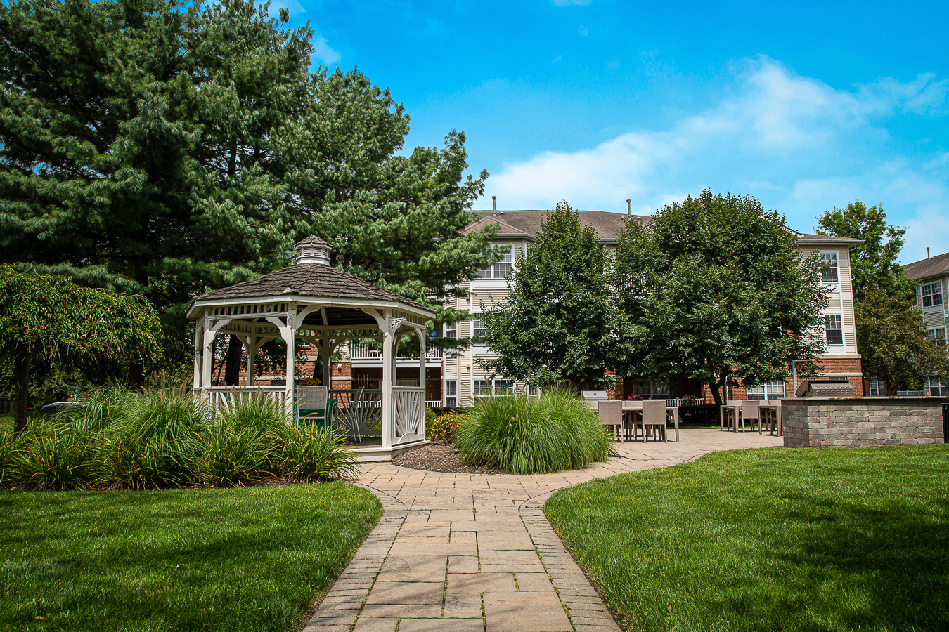 Photos & Gallery Highlands at Westwood Apartments