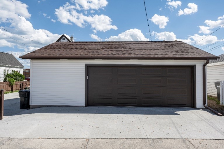 Double Door or Single Door? The Pros & Cons of Both Designs JD Griffiths