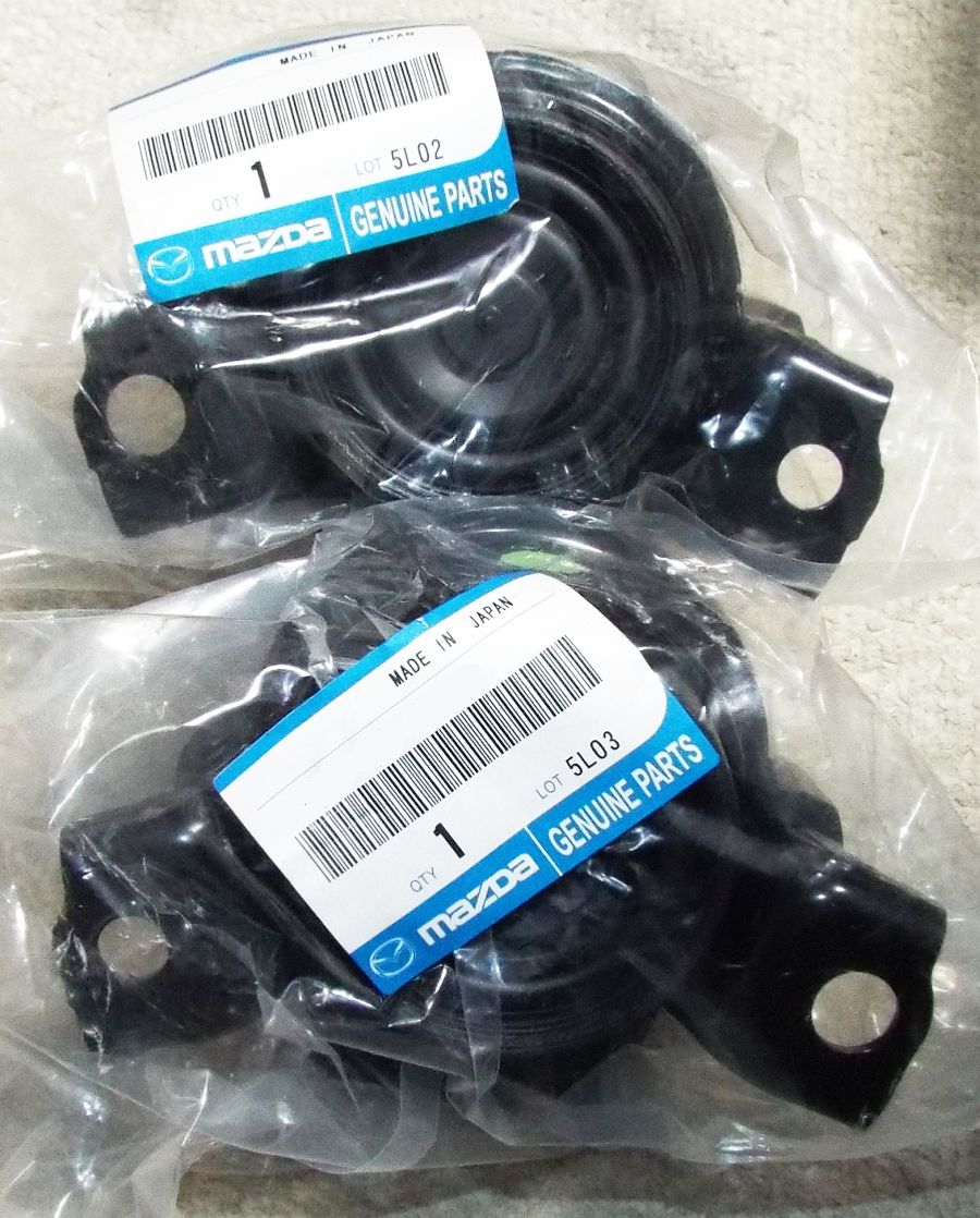 GENUINE MAZDA RX8 ENGINE MOTOR MOUNTS AUTOMATIC TRANSMISSION RIGHT