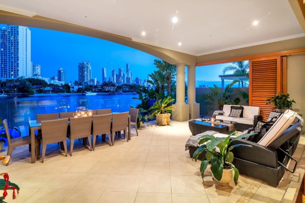 "Best Houses Australia" 14 Admiralty Drive, Paradise Waters Joseph