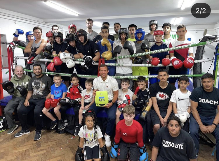 East London Boxing Academy Receives Defibrillator JE3 Foundation